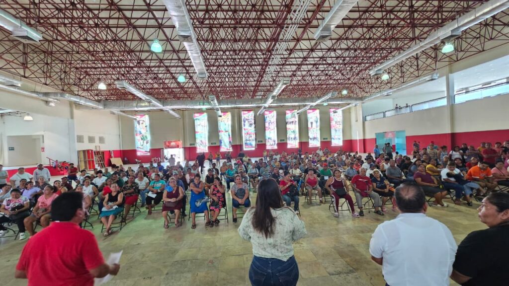 Entrega de Canasta Que Abraza 2026