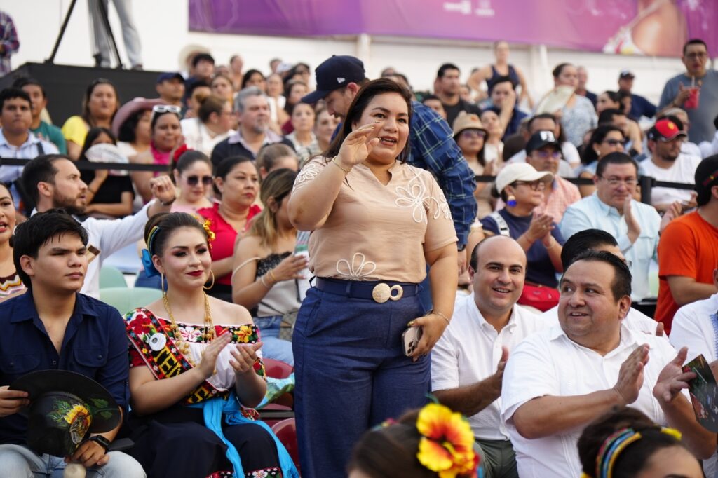 Sandra Beatriz Hernández Jiménez en evento cultural