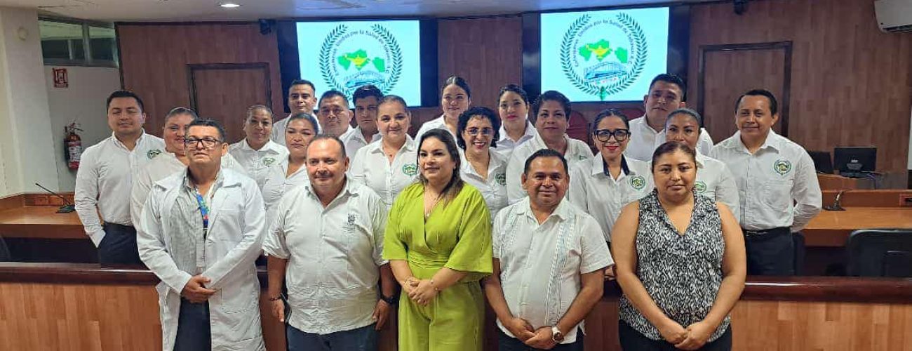 Comite de enfermeros unidos por Tabasco con la presidenta de Tenosique