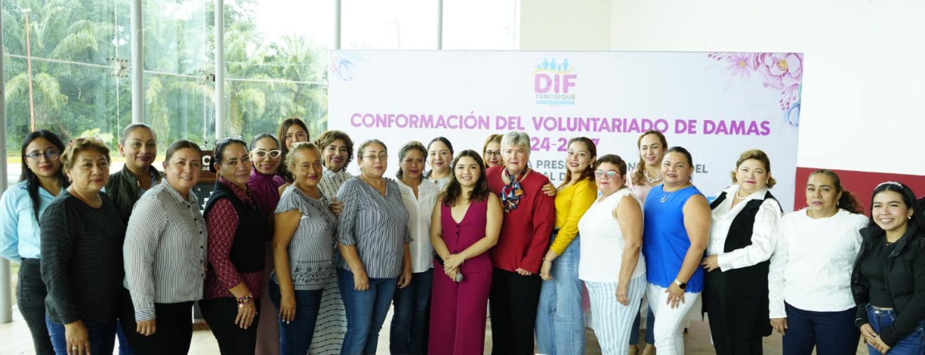 Elisa Nadine con el voluntariado de damas 2025-2027