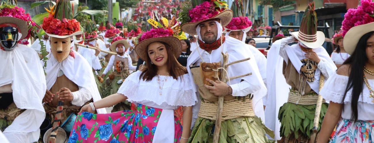 Elisa Nadine participa en el Danza del Pocho 2025