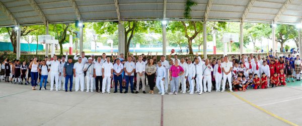 Inauguración de juegos deportivos estatales de educación básica en Tenosique