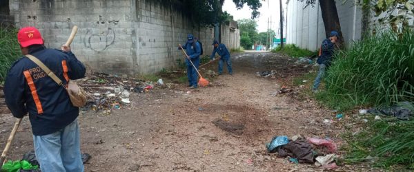 Limpieza en colonia Trinchera