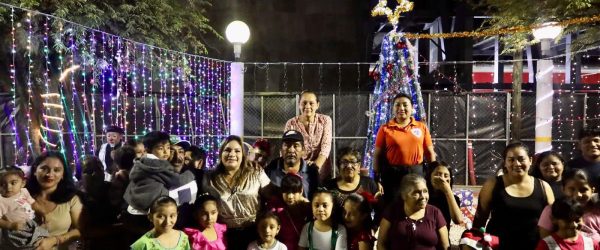 Presidenta de Tenosique en el parque de la Estación Nueva