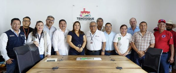 Presidenta de Tenosique se reune con participaciones activas por el tema de aguas residuales