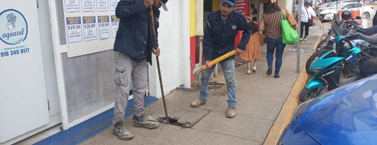 reparación de tapas de registro deterioradas en la calle 26